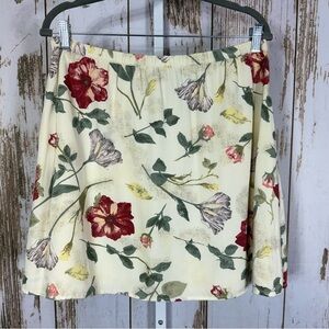 Chic Floral A-Line Skirt in Cream and Red